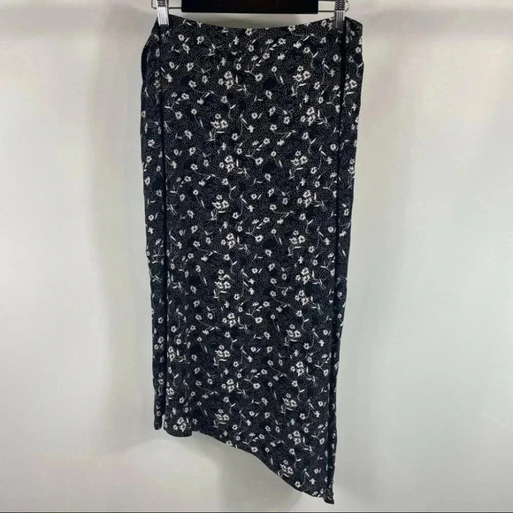 Chelsea28 Asymmetrical Faux Wrap Daisy Print  Midi Skirt - Picture 8 of 9